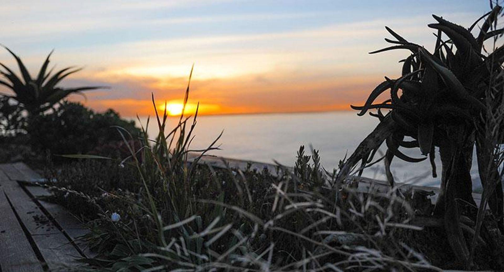 2 Bedroom Property for Sale in Bloubergrant Western Cape